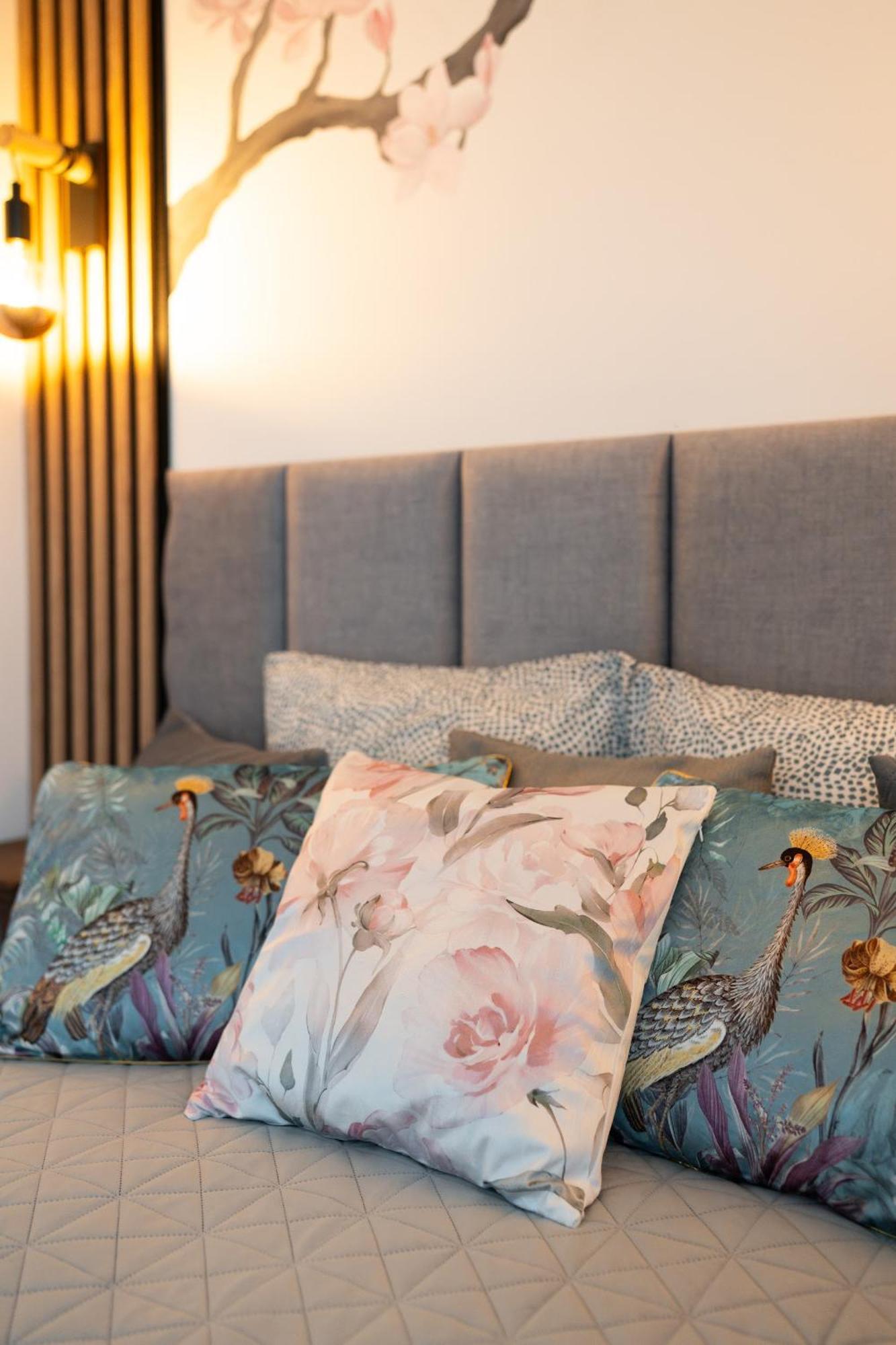 Family Garden Apartments With Free Private Parking & Playground ريغا المظهر الخارجي الصورة